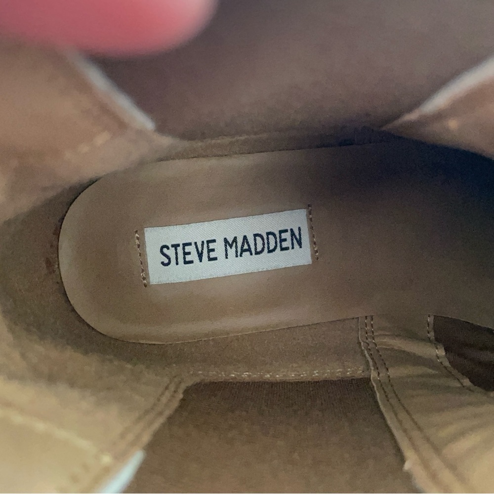 Steve Madden Dover ankle Chelsea boots bootie Leather Suede Neutral Pull On Work - Picture 10 of 13